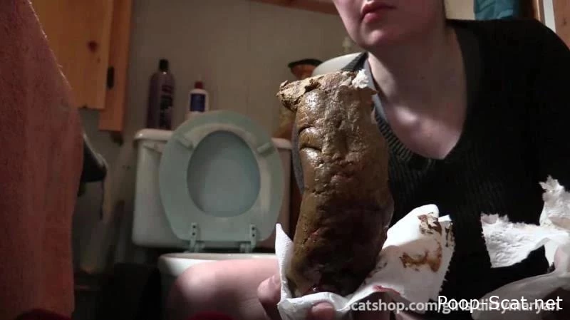 Pooping thick log at my in laws place - DirtyMaryan - Bubble Shit, Mercilessly Farts, Best Scat Solo