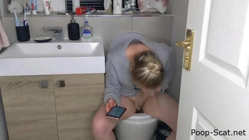 PooGirlSofia - Talking on the toilet whilst shitting - Leash Eats Shit, Repeat By Poop, Farting Girls