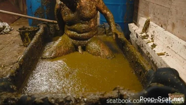 franky s time in the manure basin - Playful Scat, Smoking Shit, Yummy Scat